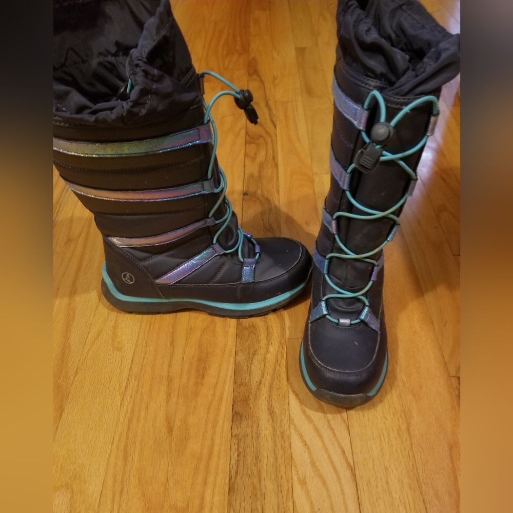 Lands End Girls Snow Boots size 4